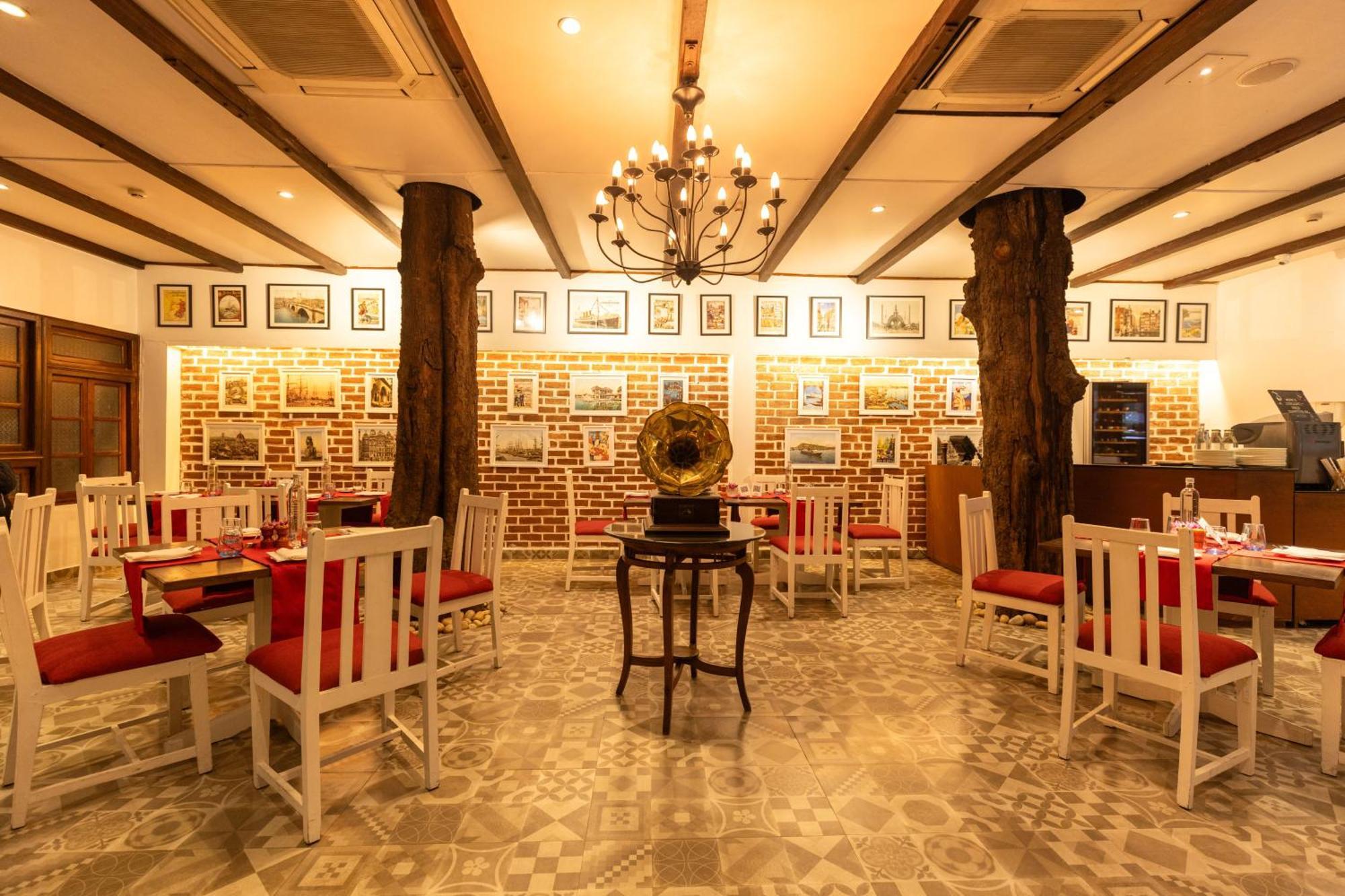 Saraca Hotel Lucknow Eksteriør bilde