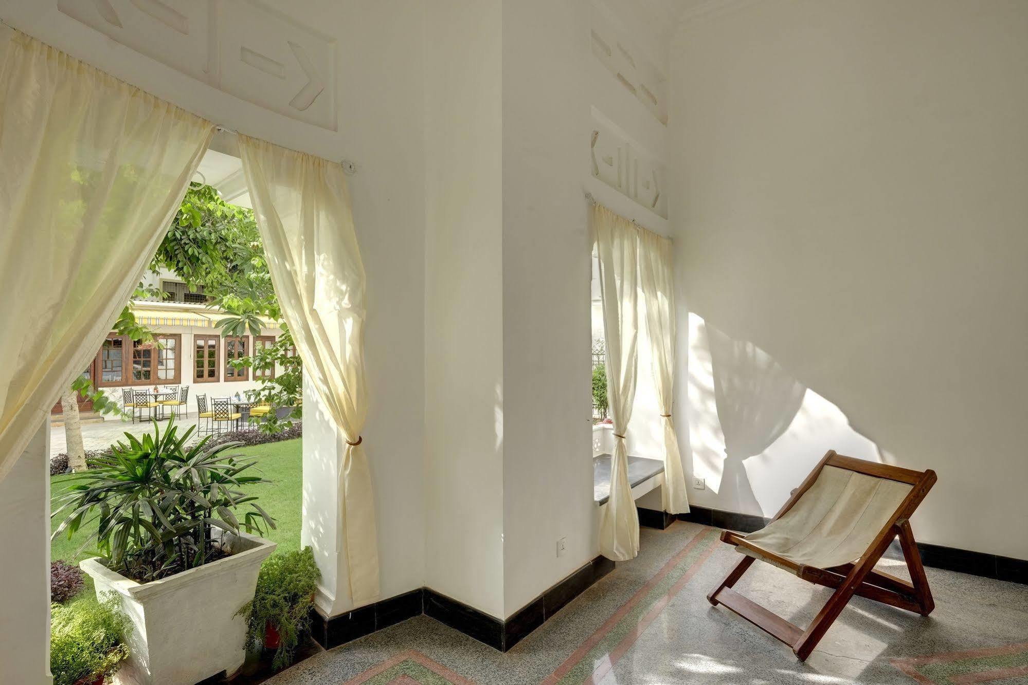 Saraca Hotel Lucknow Eksteriør bilde