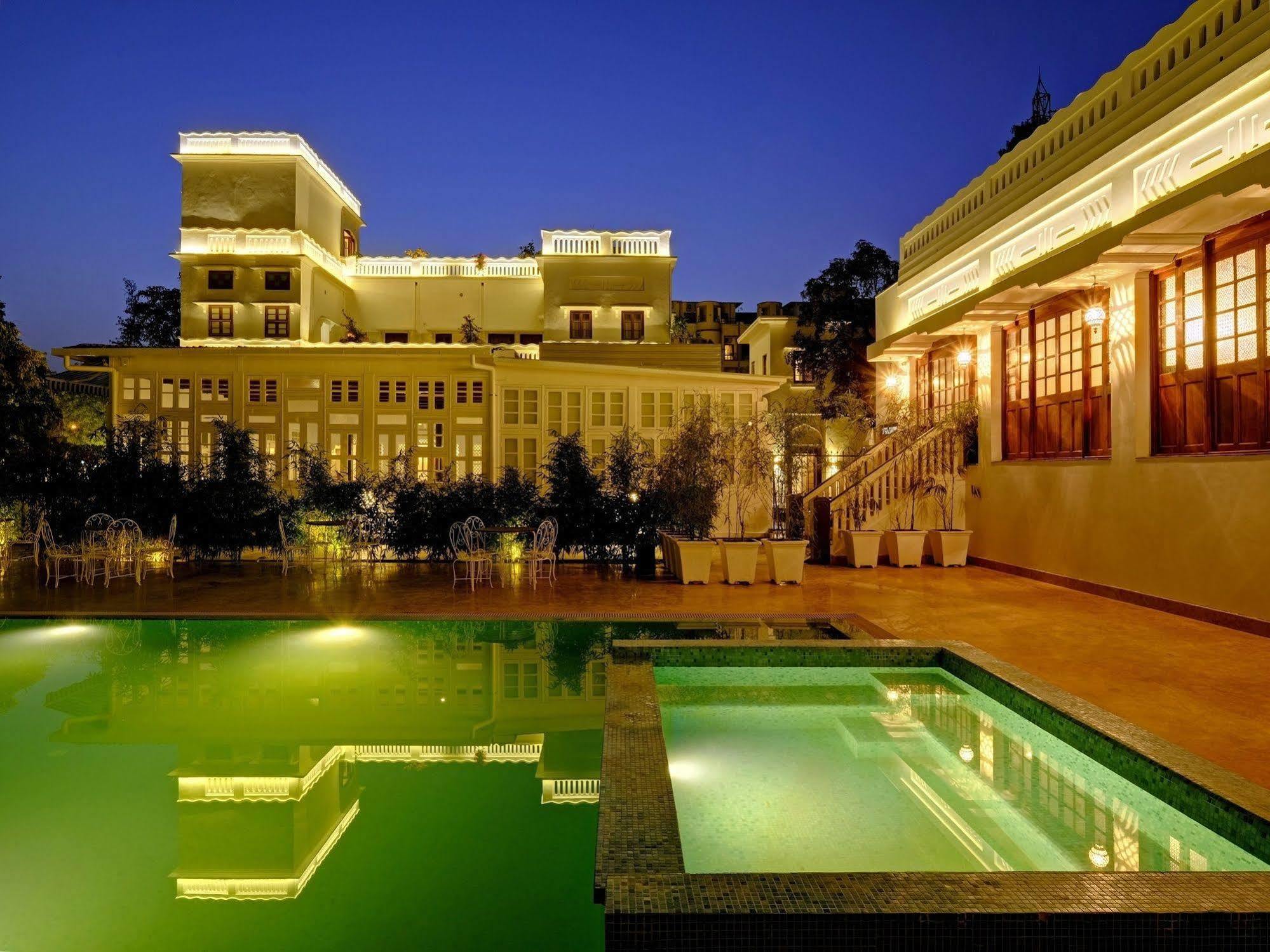 Saraca Hotel Lucknow Eksteriør bilde