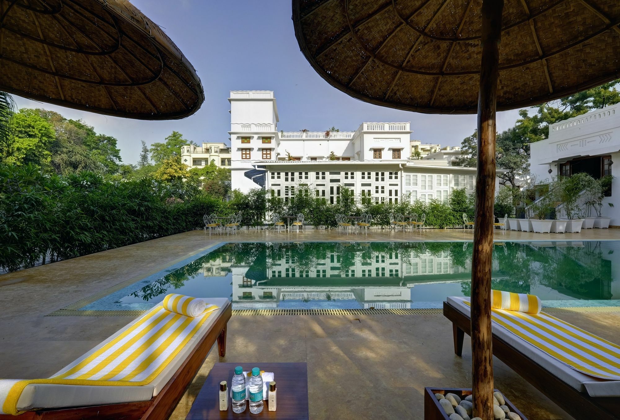 Saraca Hotel Lucknow Eksteriør bilde